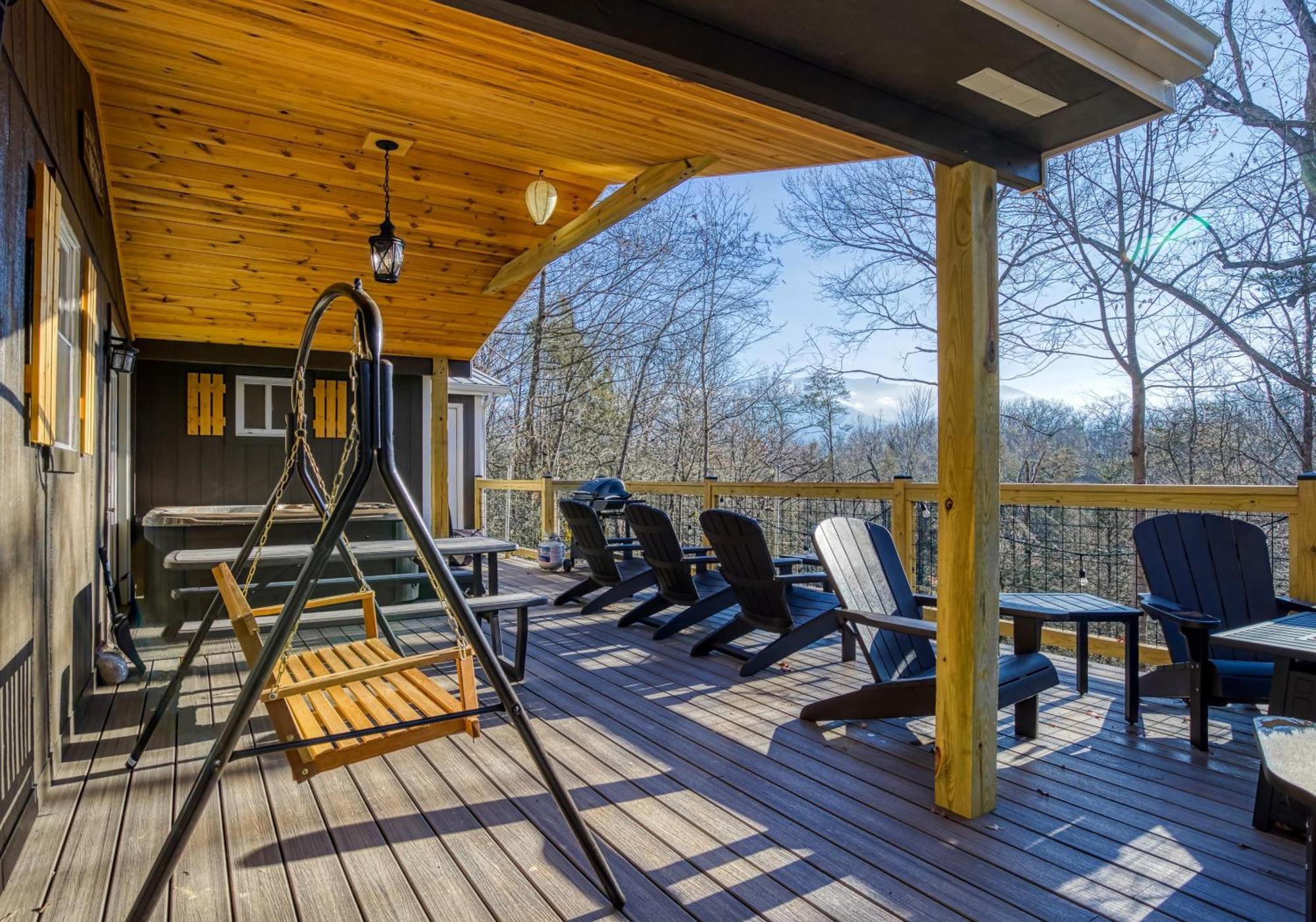 Whispering Winds, Hot Tub, Game Room, Wifi, 1089 Free Tickets Each Paid Day, Dollywood And More Gatlinburg Bagian luar foto